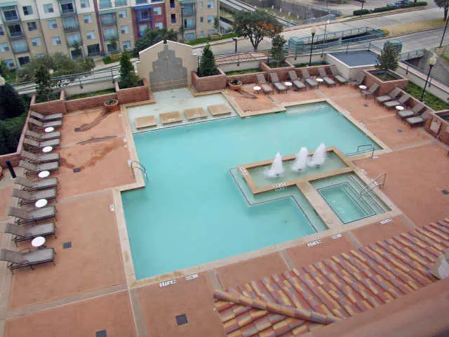 Rooftop Pool and Hot Tub
